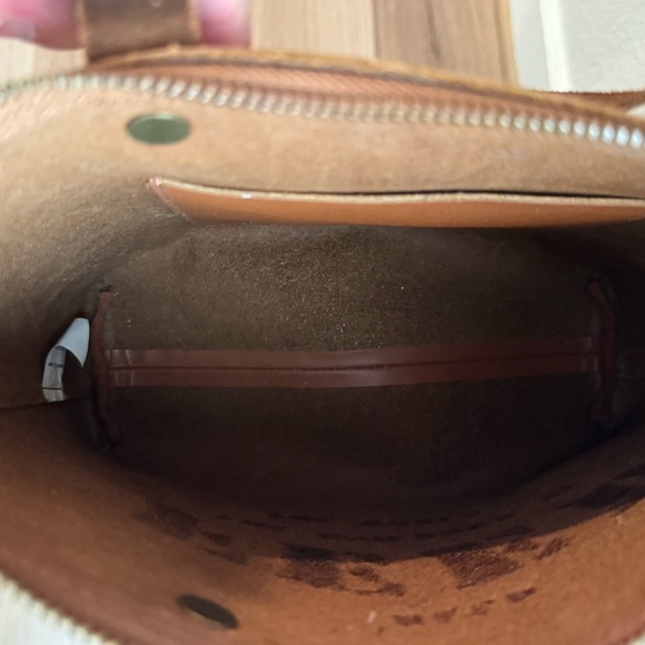 Eleanor FEED bag with Tassel - Picture 4 of 5